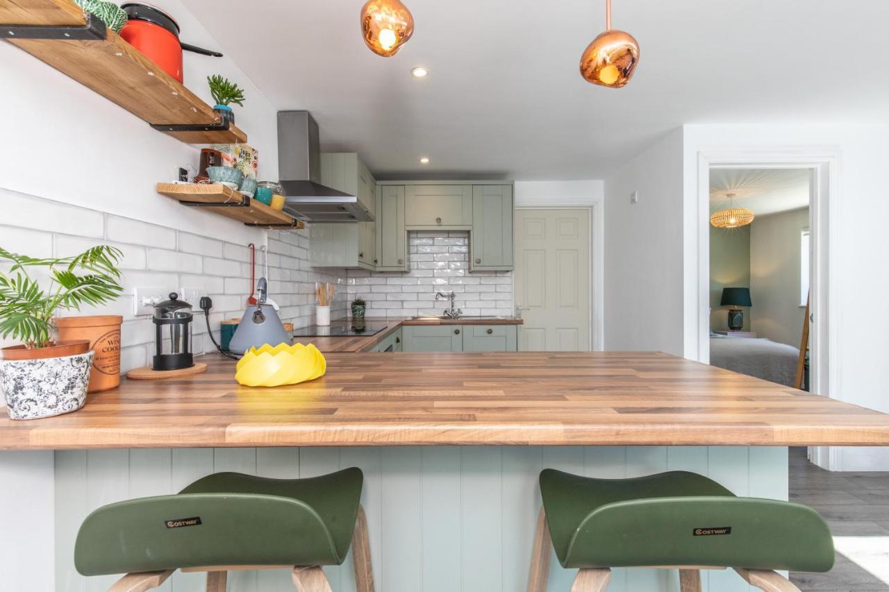 Beach, Hills, Food, Scenic Walks-The Kelp House. Peacehaven Exterior photo