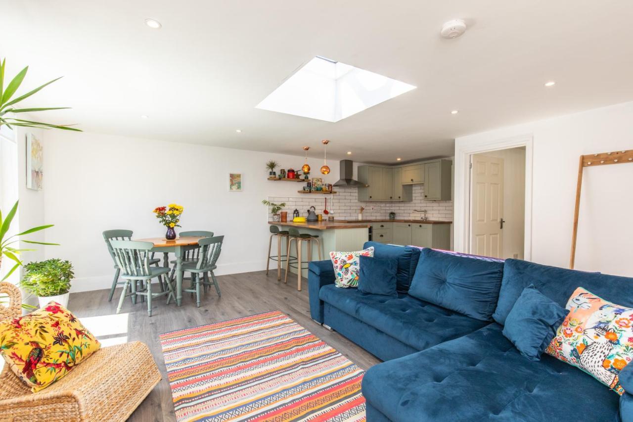 Beach, Hills, Food, Scenic Walks-The Kelp House. Peacehaven Exterior photo